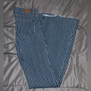 Judy Blue raw hem flare jeans. 34” inseam